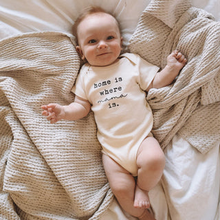 Organic Cotton Short Sleeve Bodysuit - Home is Where Mama Is Short Sleeve Onesie Tenth & Pine Color: Black Size: 0-3M