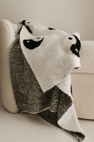 Plush Blanket - Black & White Yin YangBlanketsforever french babySize: Adult 55x75 inches
