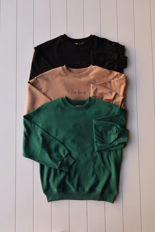 Mama Affirmation Crew NeckAxel and RoseColor: BlackSize: S