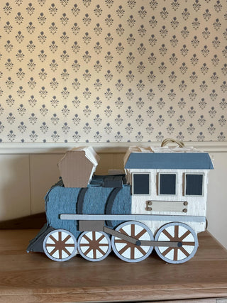 🚂 Train Piñata – Handmade Party Train Decoration, Candy Holder Piñata mamaspinatas