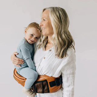 The Tushbaby Hip Carrier Baby & Toddler Tushbaby Color: Grey Design: Tushbaby