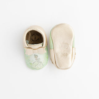 Watercolor Tiana Bow Baby ShoeBow MoccFreshly PickedStyle: Soft SoleSize: 1