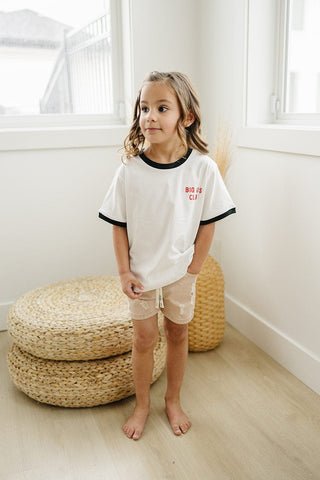 Big Sis Club Tee Olive + Scout Size: 3-6M