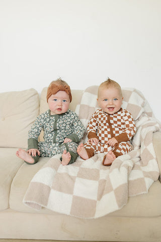 Ribbed Bamboo Convertible Footie Romper - Dark Green Daisy Mebie Baby Size: NB