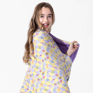 Bamboo Sherpa Blanket - Clueless As If! Bellabu Bear Size: 45 x 60 in