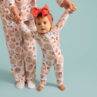 Bamboo Convertible Footie Romper - Pancakes Posh Peanut Size: 0-3 Months