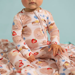 Bamboo Convertible Footie Romper - Pancakes Posh Peanut Size: 0-3 Months