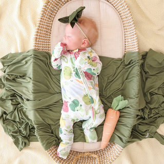 Bamboo Convertible Footie Romper - Vernon (Veggies) Posh Peanut Size: 0-3 Months