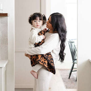 Double-Layer Bamboni® Mini Blankets Saranoni Color: Classic Leopard Double Layer