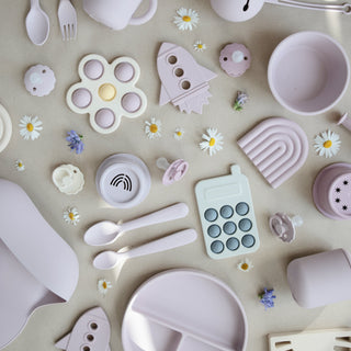 Flower Press ToyPress ToyMushieColor: Soft Lilac/Daffodil/Ivory
