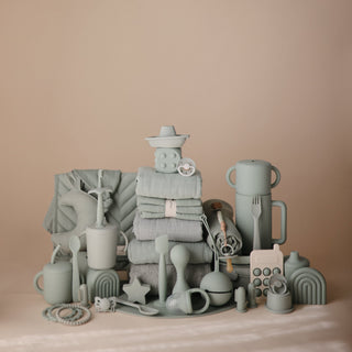 Trainer Sippy CupSippy CupsMushieColor: Smoke