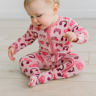 Bamboo Footie with 2-Way Zipper - Baby Rose Gamer KicKee Pants Size: Newborn