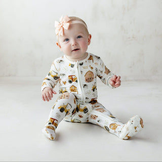 Bamboo Footie with 2-Way Zipper - Natural Farm LifeKicKee PantsSize: Newborn