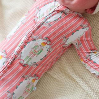 Bamboo Footie with 2-Way Zipper - Sable (Nutcracker) Posh Peanut Size: Newborn