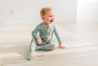 Bamboo Footie with 2-Way Zipper - Spring Sky Floral Vines KicKee Pants Size: Newborn