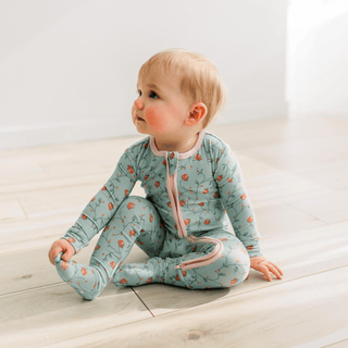 Bamboo Footie with 2-Way Zipper - Spring Sky Floral Vines KicKee Pants Size: Newborn