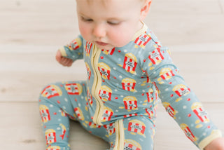 Bamboo Footie with 2-Way Zipper - Stormy Sea Movie Night KicKee Pants Size: Newborn
