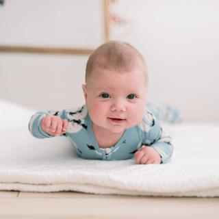 Bamboo Footie with 2-Way Zipper - Stormy Sea Santa's Sleigh KicKee Pants Size: 0-3 Months