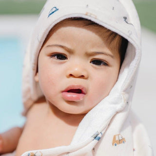 Hooded Towels Saranoni Style: Infant Color: Cars