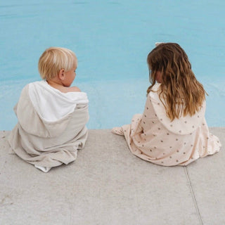 Hooded Towels Saranoni Style: Infant Color: Cars