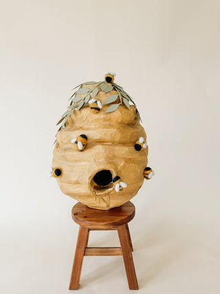 🐝 Honey Beehive Piñata – Handmade 24” Bee Party Decoration & Candy Holder Piñata mamaspinatas