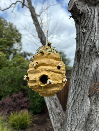 🐝 Honey Beehive Piñata – Handmade 24” Bee Party Decoration & Candy Holder Piñata mamaspinatas