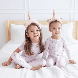 Bamboo Footie with 2-Way Zipper - Shrinking Violet Sleeping Unicorns KicKee Pants Size: Newborn