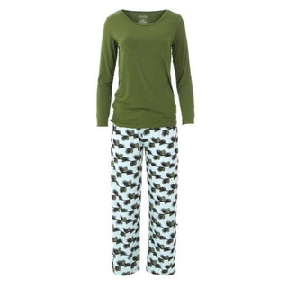 Women's Bamboo Long Sleeve Loosey Goosey Tee & Pant Pajama Set - Spring Sky Pine Cones Pajamas