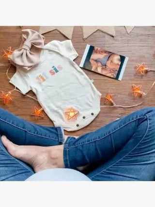 Graphic Bodysuit - Lil Sis bodysuits Finn + Emma Color: Default Size: NB