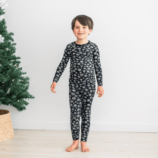 Bamboo Long Sleeve Pajama Set - Chalkboard Snowflakes KicKee Pants Size: 2T