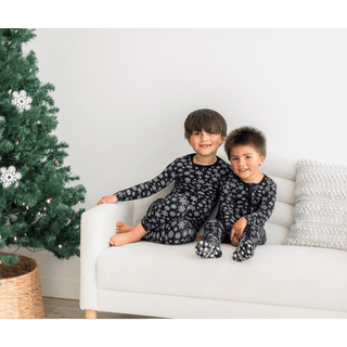Bamboo Long Sleeve Pajama Set - Chalkboard Snowflakes KicKee Pants Size: 2T