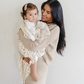 Minky Stretch Receiving Blankets Saranoni Color: Neutral Checkered
