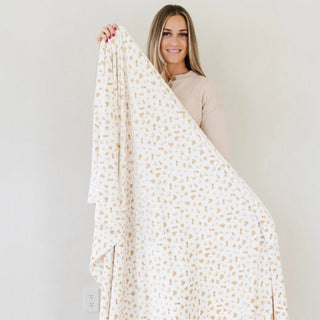 Minky Stretch XL Throw Blankets Saranoni Color: Florals
