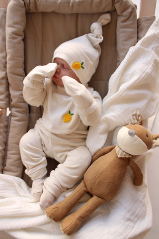 Lemon Patterned 5 Piece Newborn Set 5 pcs newborn set Honey and Hive Size: Newborn