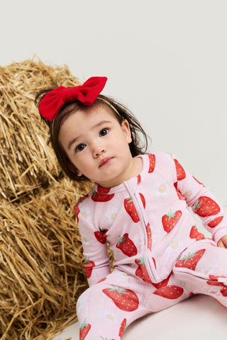Bamboo Pointelle Convertible Footie Romper - Penny (Strawberries ) Posh Peanut Size: 3-6 Months