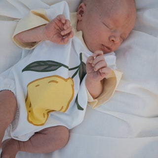 Short Sleeve Romper - Lemon Romper forever french baby Size: Newborn