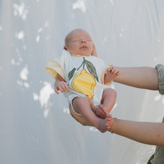 Short Sleeve Romper - Lemon Romper forever french baby Size: Newborn