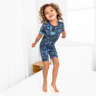 Bamboo Short Sleeve Pajama Set with Shorts - Jurassic Park: Tracker Bellabu Bear Size: 4T