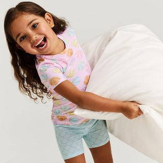 Bamboo Short Sleeve Pajama Set with Shorts - Shelly Pink (Seashells) Posh Peanut Size: 3T-4T