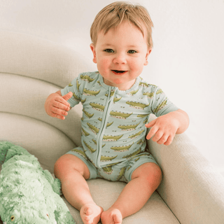 Bamboo Shorty Sleeper with Zipper - Spring Sky Croc & Friends KicKee Pants Size: 0-3 Months