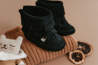 The Cozy Boot Baby & Toddler Boots Boot Little Love Bug Co. Color: Taupe Size: 2 (Weatherproof Soft Sole)