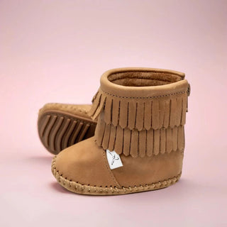 The Cozy Boot Baby & Toddler Boots Boot Little Love Bug Co. Color: Desert Sand {Premium Leather} Size: 3 (Weatherproof Soft Sole)