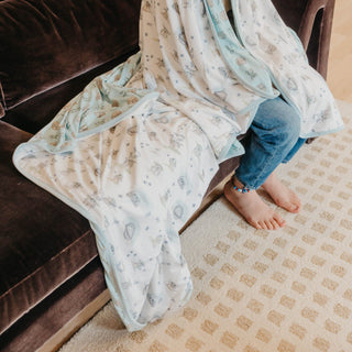 Three-Layer Jumbo Quilt Blanket - Star Wars Grogu