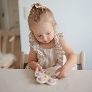 Flower Press ToyPress ToyMushieColor: Soft Lilac/Daffodil/Ivory