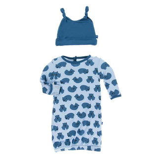KicKee Pants Print Layette Gown and Double Knot Hat Set - Pond Wombat