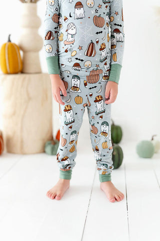 Kiki and Lulu Boy's Bamboo Long Sleeve Pajama Set - IM JUST A SKATER BOO (Ghosts)
