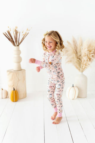 Kiki and Lulu Girl's Bamboo Long Sleeve Pajama Set - Pink Ghost